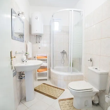 Semesterbostad House Stjepan *