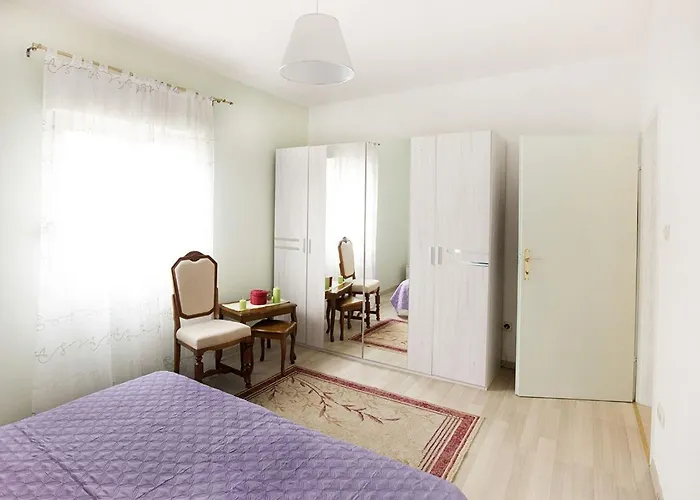 House Kuca Carevina Krusvar